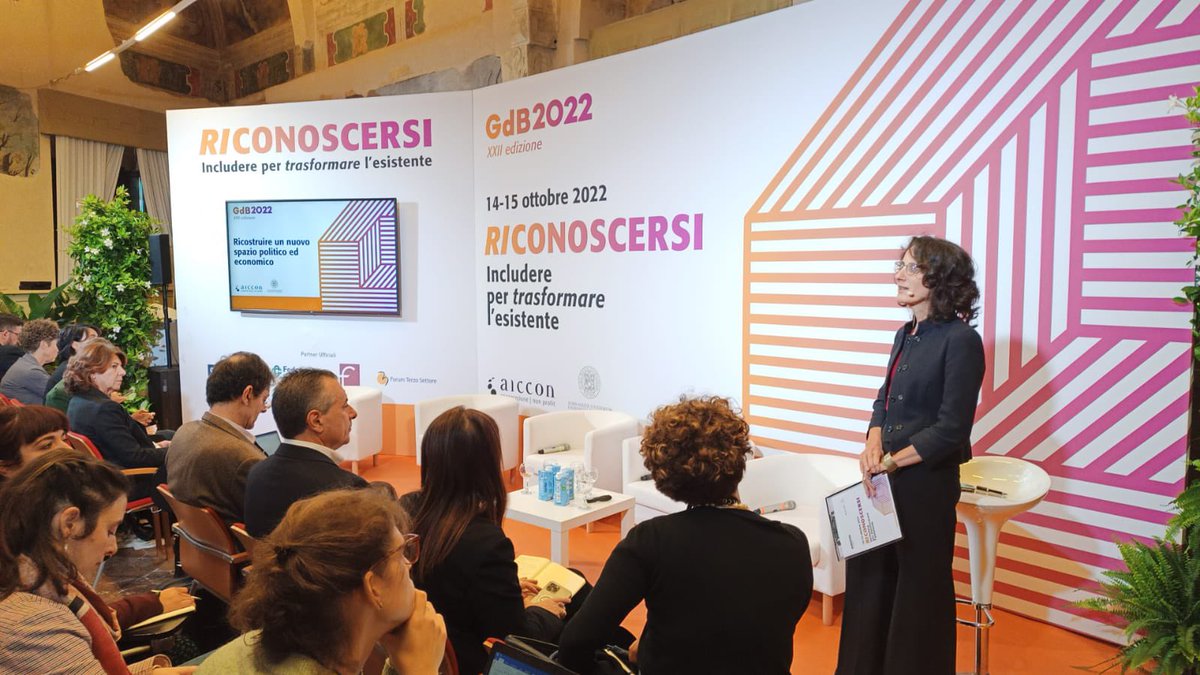 AgciNazionale's tweet image. RIcostruire un nuovo spazio politico ed economico. Includere per trasformare l’esistenza. Questi e altri i temi affrontati al #gdb2022.Presenti: R. Lelli, Consigliere di AGCI in @Aiccon, E.Monaci, Vicepresidente di AGCI Solidarietà e R.Colucci, Vicepresidente del @ConsorzioRuini