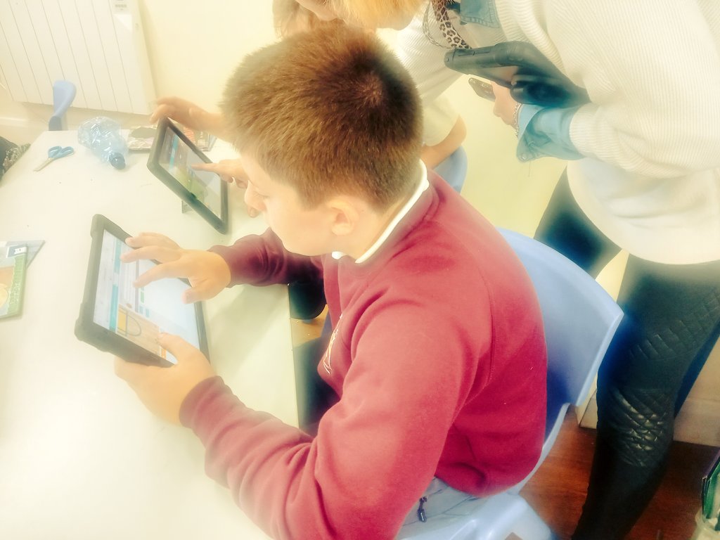 MeereHelen's tweet photo. Coding Week 2022..time on our school iPads. Lots of fun independently working on the app "Hour of Code". Thanks @MsMurrayKinvara for your help also. @kinvarans https://t.co/njJGIwddj9
