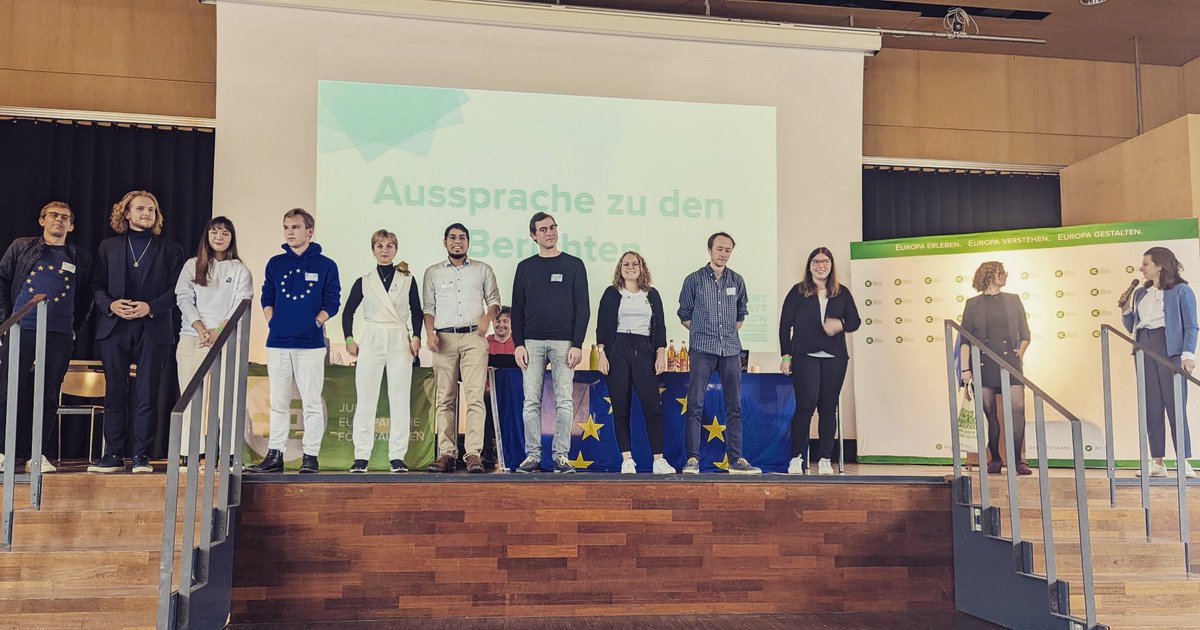 larissa_montag's tweet photo. Danke für 3 Jahre im Bundesvorstand der @JEF_de mit viel #jefspirit und einer tollen Teamarbeit! #jefbuko22 #sleeplesseuropemore https://t.co/C2owCBqRdS
