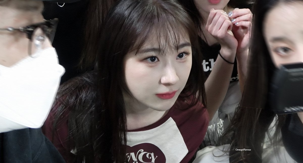 orangeflavour94's tweet photo. #이채연 #LEECHAEYEON #イチェヨン https://t.co/HaAWDosBAo