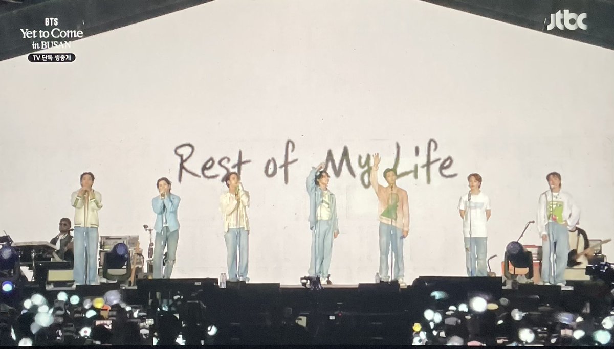 ajalaong's tweet photo. #BTS for the rest of my life! 🫶🏻💜 #BTSYetToComeinBusan @BTS_twt https://t.co/8sCYtnlxFj