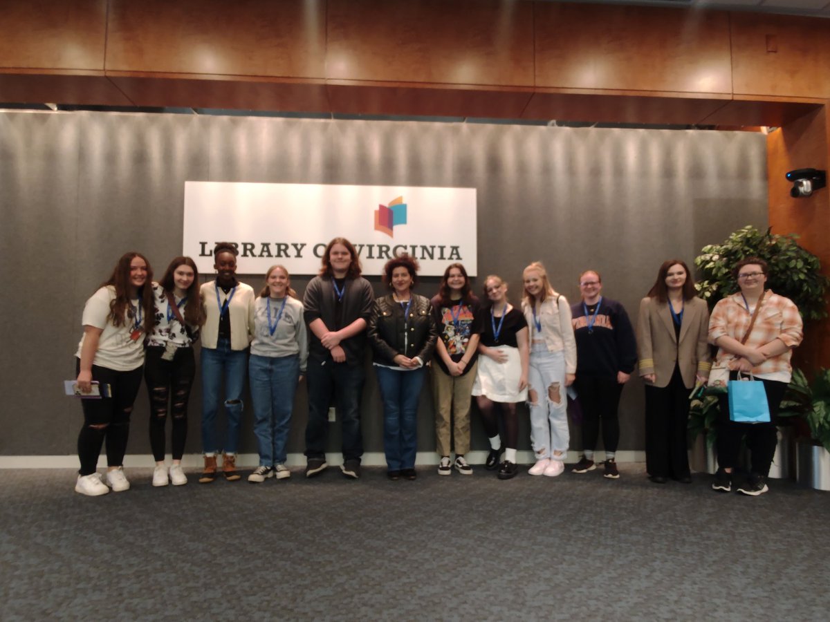DoctorHurd's tweet photo. VA High students attended the Literary Festival @ Library of VA on Friday &amp; met NYT-bestsellers @adrianatrigiani  @davidbaldacci and @jocelynjohnson

What an amazing day!! 😊 Thanks  to The Origin Project. ❤️
@BristolSuper @RonnieCollins2 @BearcatAP @tsduncan10 https://t.co/bxWp4ChUwU