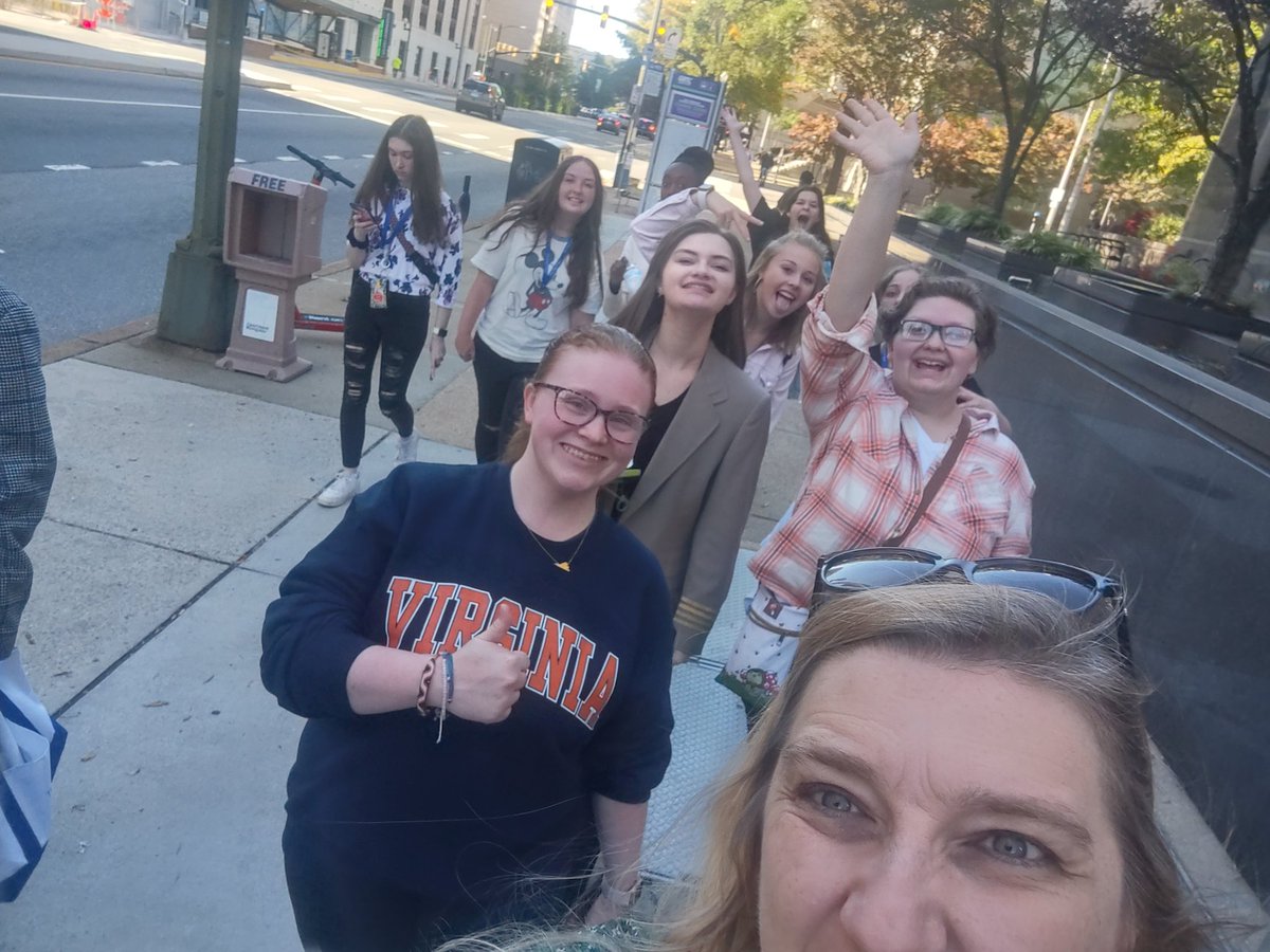 DoctorHurd's tweet photo. VA High students attended the Literary Festival @ Library of VA on Friday &amp; met NYT-bestsellers @adrianatrigiani  @davidbaldacci and @jocelynjohnson

What an amazing day!! 😊 Thanks  to The Origin Project. ❤️
@BristolSuper @RonnieCollins2 @BearcatAP @tsduncan10 https://t.co/bxWp4ChUwU