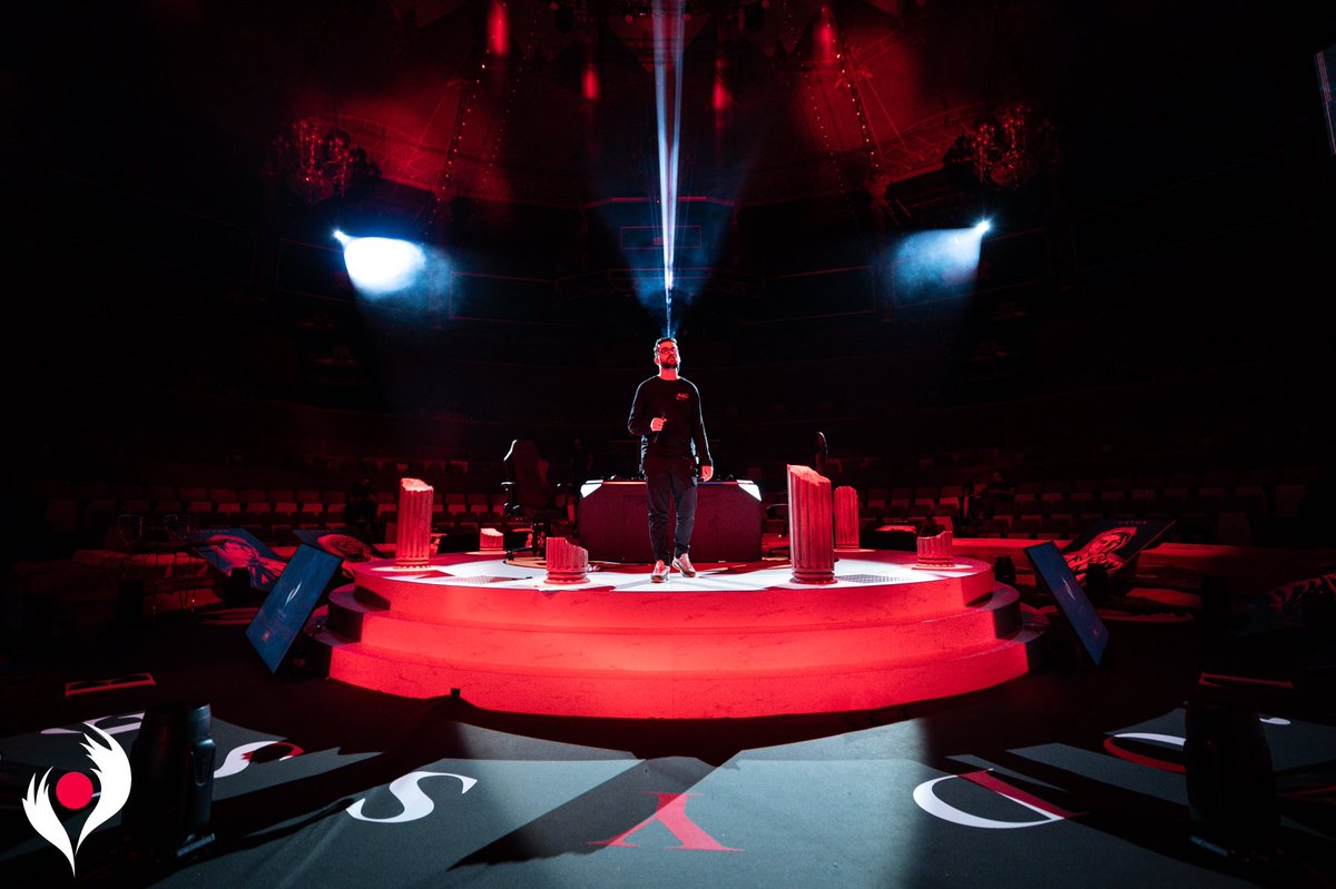 AREtoiles's tweet photo. Le jour 1 de #LOdyssee , 16 des meilleurs joueurs de Smash bros s'affrontent dans un cadre EXCEPTIONNEL. Aujourd'hui c'est les poules pour se qualifier demain pour jouer face a un public en folie !
Venez soutenir l'event!
https://t.co/w7qW1BlWtw https://t.co/0THsj3DXwT