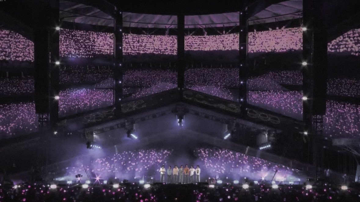 tehyungiee's tweet photo. my forever 🤍 https://t.co/fCVwOwX8Qd
