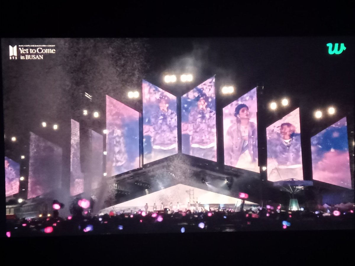 FrAncXie's tweet photo. #BTS_YetToCome_in_BUSAN 

#BTS_YetToCome_Weverse_Live https://t.co/ixPwqPlTTx