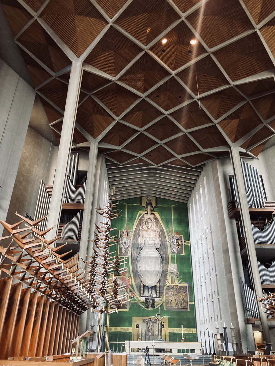 theaksy's tweet photo. the aesthetic health of this country owes much to a certain Basil Spence, and I finally got round to seeing his ‘casket of jewels’ in the awe-inspiring Coventry Cathedral https://t.co/GNWI121eil