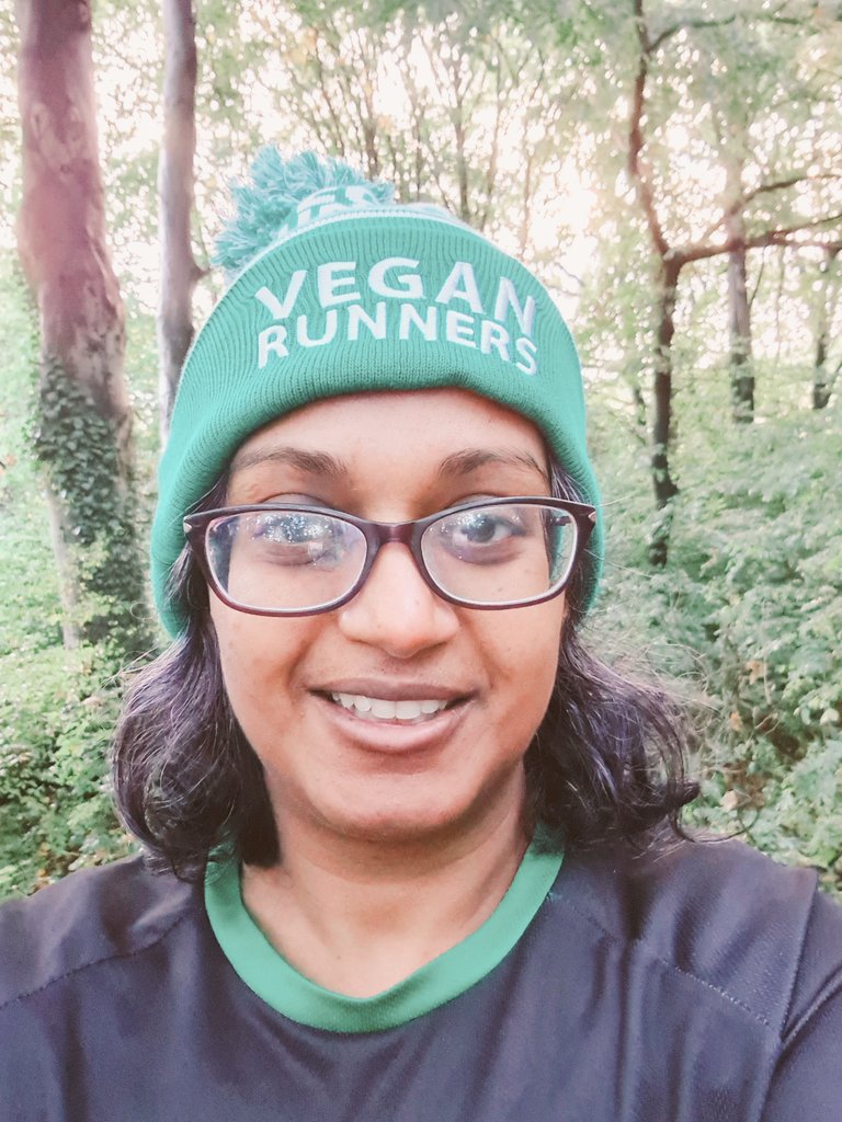ItsUmaNature's tweet photo. First time at @middletonwoods Parkrun. Mostly 30:30 - more walking up hills to catch my breath! Found a fellow Jeffer too which helped with motivation 🤩 love the wheelie bin for sign storage that was also a sign itself! 😆 Parkrun 33 for me 👟 https://t.co/m75ipMdPda