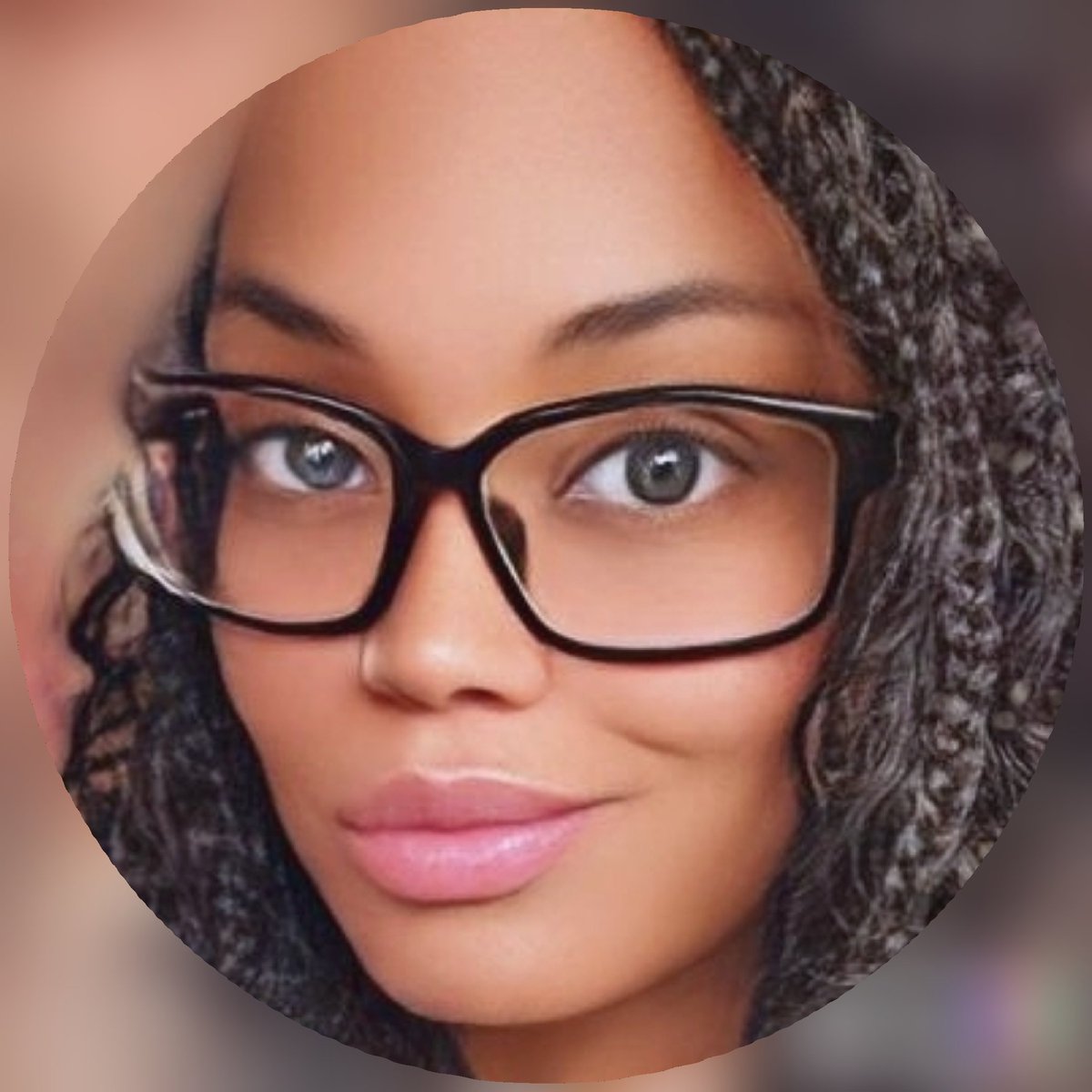 Purvisionartist's tweet photo. Im all ill ever be Im simply just being me ๐๐ฝ๐งฟ๐โจ๏ธ #magicalaf #NewProfilePic https://t.co/7IUZLZHEp2
