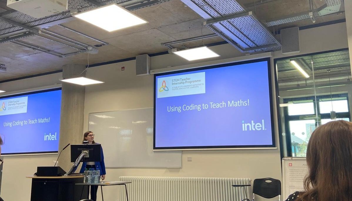 Mebr2021's tweet photo. Delighted to have spoken about my time in @Intel_IRL as a @STEMTeachIntern intern at #MathsMeet today! Many thanks to @MajellaDempsey for this opportunity! @ImtaDublin https://t.co/DONKouSnMv