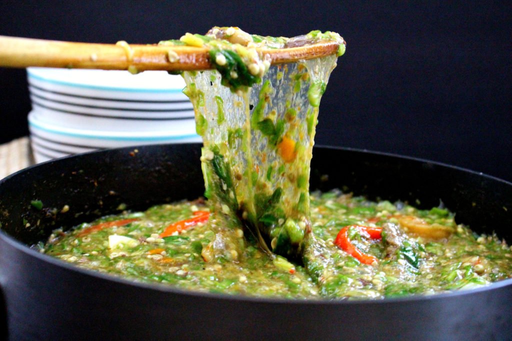 iru_lobe's tweet photo. Another weekend is here 🥰

Do you want to change the narrative of your soups and stews and take it from ordinary to extraordinary,then you should add Locust beans as one of the ingredients.

Do you want a pack or more,  our Dm is open to receive all your orders and enquires 🥰 https://t.co/c5TDrdC9kS
