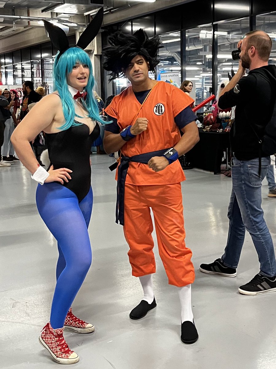 Tete_Grey's tweet photo. Goku versión Disney. https://t.co/6ejdMPspmh