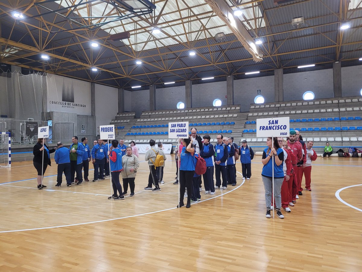 fgonabe's tweet photo. Acompañamos a @SOGalicia en los 2️⃣4️⃣ Juegos Autonómicos de Natación que se celebran en Santiago de Compostela 🏊‍♀️🏊‍♂️

¡No faltan ganas, ilusión y esfuerzo!

Magnífico proyecto que une #deporte y #discapacidad 👏👏👏 https://t.co/VUR2R0gE6W