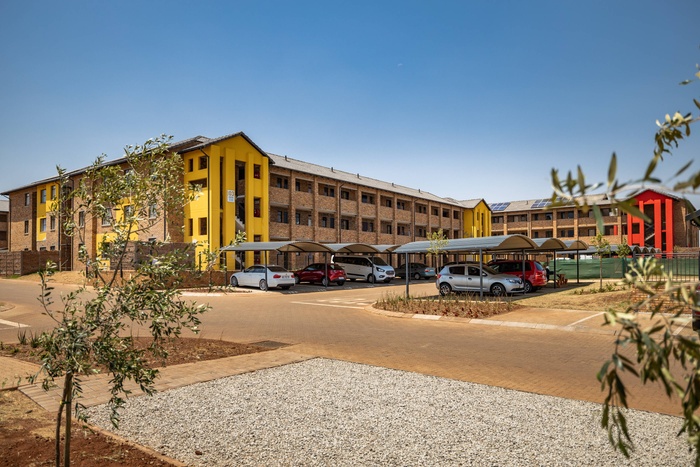 hellohouse's tweet image. The Bronx - Alberton, Gauteng. Exciting new development offering affordable units only 15min away from Alberton, 30min away from Johannesburg CBD, 30min away from Germiston and 40min from Soweto. From R395,000.00 #newdevelopment #HelloHouse

ow.ly/VtAI50L9UVX