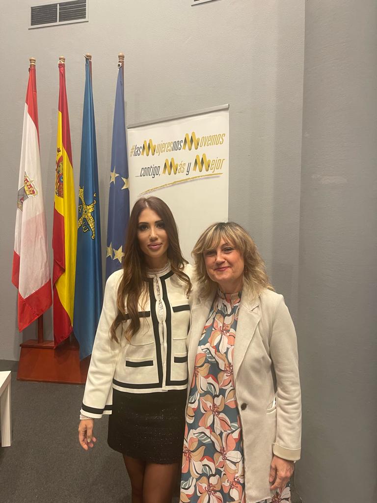 astursalud's tweet photo. La directora general de Salud Pública, Lidia Clara Rodríguez, ha participado esta mañana en la inauguración de la jornada "Nutrición, mujer y salud"

📍Palacio de Congresos de Gijón https://t.co/zET2hRm8gT
