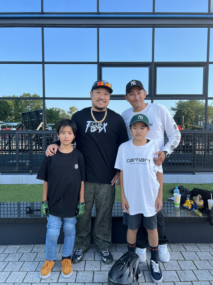 warunorirei's tweet photo. 俺のYouTubeの素敵な仲間!
BMX担当!
めちゃくちゃカッケーのでお楽しみに!
もちろん動画には翔海もいるよ!
バーン!
#NOBOSE
#BMX
#HOODSCREW https://t.co/sb2HRmYoGK