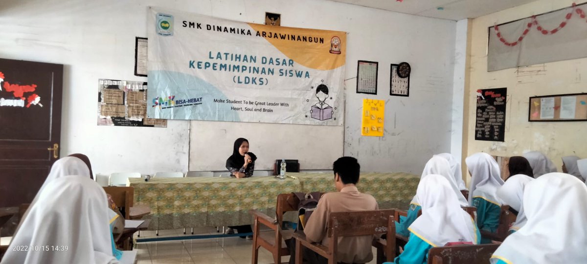 Akujodohmuu__'s tweet photo. Jadi pemateri duluu ges
#LDKS #SMK #SMKbisa #SMKhebat https://t.co/kYbdFBzKf2