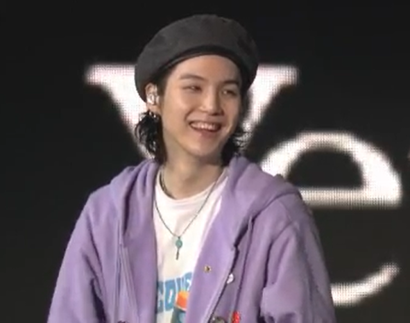 ItailmaRocha's tweet photo. Yoongi merry me?

💜💜💜💜💜💜💜💜💜 https://t.co/6RBA5ZwYzO
