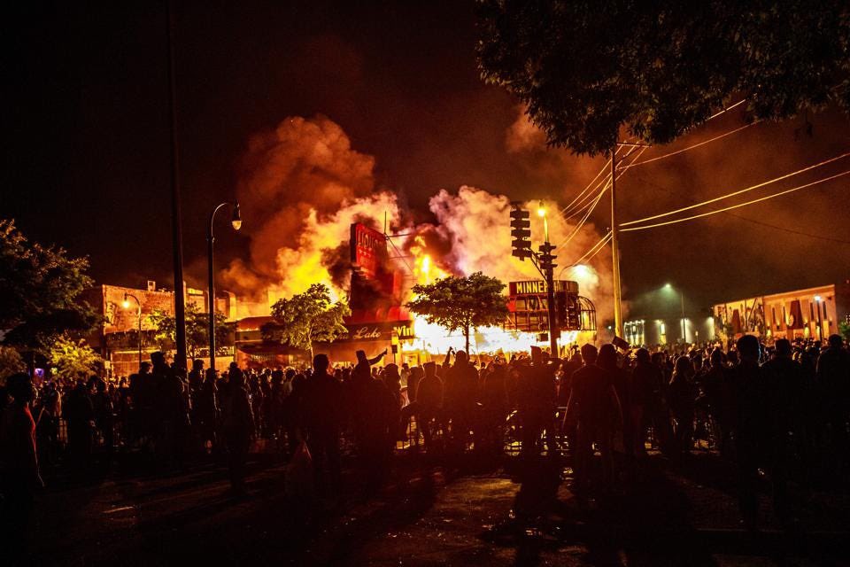 da_sooty's tweet photo. Y’all talkin about Jan 6th but forgetting the great riot of target 2020 #LestWrForget https://t.co/6W9ehBFA5V