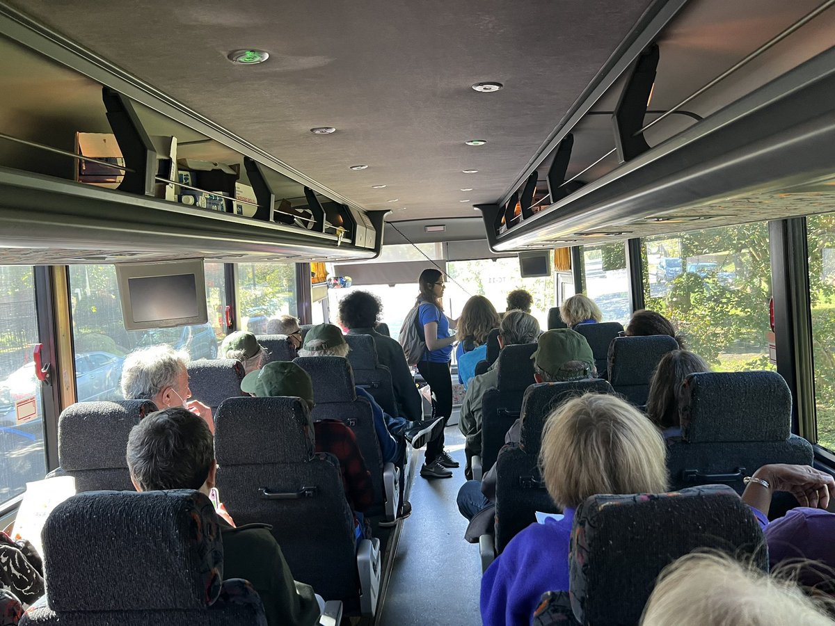 WIN_DC's tweet photo. WIN leader Michelle Hall shares a MLK quote during the electric tour- "Our lives begin to end the day we become silent about things that matter."
#ELECTRICTOUR #electrifyeverything
#citizenscientiests #blackequity #blackhomeownershipmatters https://t.co/XERjXFqqg5