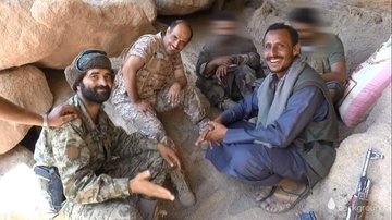 Mohmmad_34512's tweet photo. صوره في قمه الروعه والتوضع
اللواء الركن /زكرياء يحي الشامي
والشهيد المجاهد البطل /سيدي أحمد العزي 
والشهيد ابو صلاح القوبري رحمه الله تعالى تغشاكم ايه العظماء الأبطال https://t.co/jehcsk6kOK