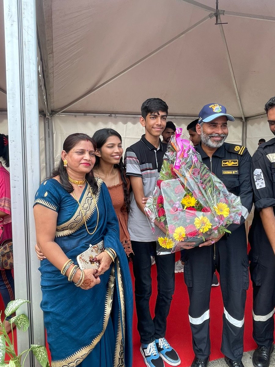 IN_WNC's tweet photo. #INSVela, the fourth Kalvari class submarine, returned this morning after an eventful eight-and-a-half-month deployment away from base port. Indeed, a true testimony to #TeamVela’s professionalism and perseverance.
@DefenceMinIndia
@AjaybhattBJP4UK
@drajaykumar_ias https://t.co/QlRVLl2Hm3