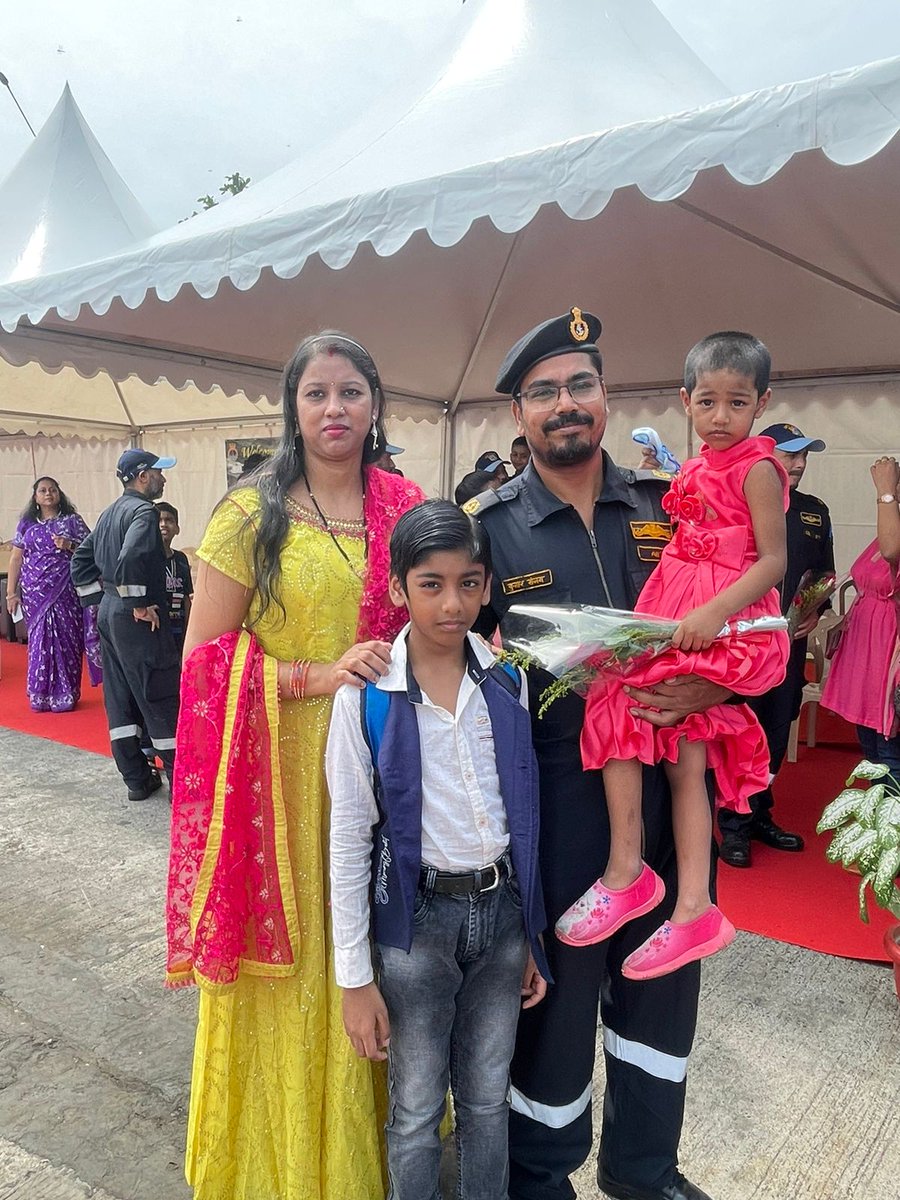 IN_WNC's tweet photo. #INSVela, the fourth Kalvari class submarine, returned this morning after an eventful eight-and-a-half-month deployment away from base port. Indeed, a true testimony to #TeamVela’s professionalism and perseverance.
@DefenceMinIndia
@AjaybhattBJP4UK
@drajaykumar_ias https://t.co/QlRVLl2Hm3