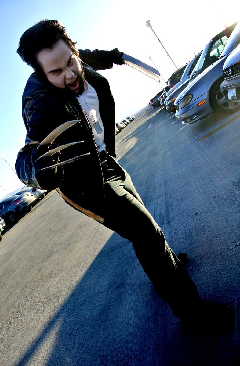 XCaminoArts's tweet photo. Another cosplay I miss doing for the 15th day of Halloween.
I can't even imagine how much better I could do this cosplay now.
#Marvel #xmen #wolverine #daysofhalloween #October #October15 #cosplay #Costume #Halloween https://t.co/88iHpWLdoe