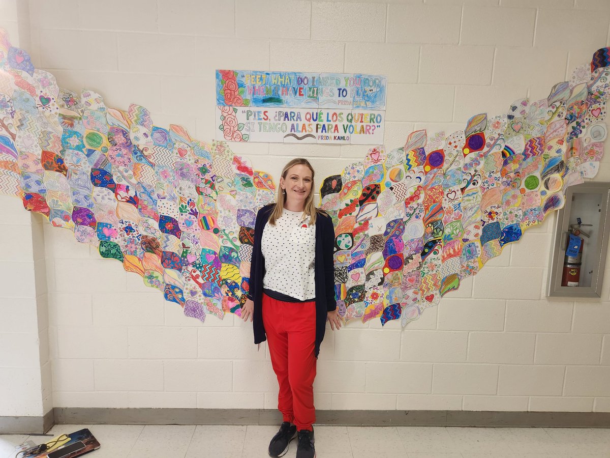 katesgen's tweet photo. @north_chatham How cool is this Frida Kahlo inspired project our awesome librarian @BeBibliophilic put together with our Jaguars! #OneChatham #HispanicHeritage #celebrateNCE #wallart #FridaKahlo #instructionalcoach #inspirededucation #librarylife #crosscurricular #creativity https://t.co/ne4lChRoco