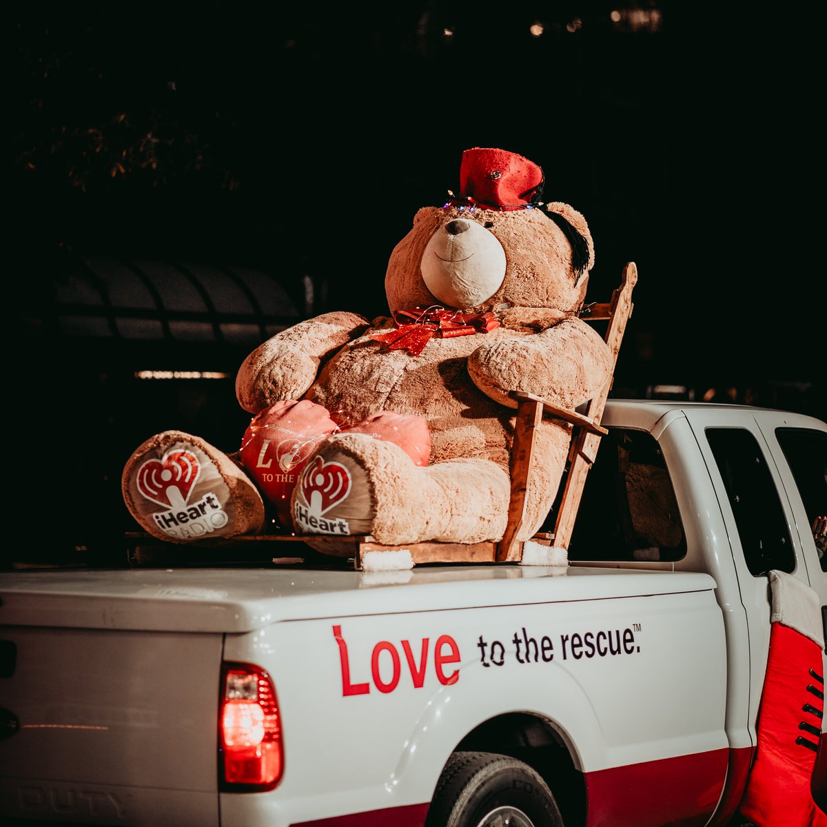 NovantParade's tweet image. Love to the rescue! We love the parade and all the joy it brings. Can’t wait to see you there!
.
.
.
#novanthealth #novanthealththanksgivingparade #thanksgiving #thanksgivingparade #cltthanksgiving #cltthanksgivingparade #queencharlotte #charlottenc  #illuminatedimagination