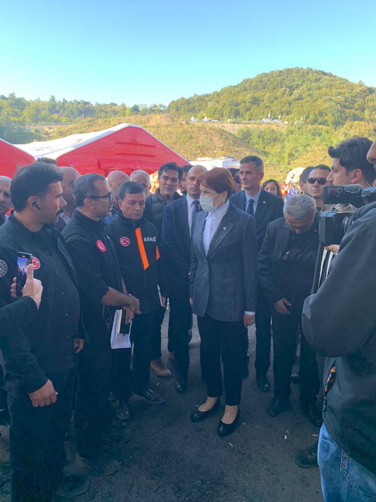 Genel Başkanımız Sayın <a href="/meral_aksener/">Meral Akşener</a> ile birlikte Bartın, Amasra'daydık.

Hayatını kaybeden emekçilerimizin ailelerine ve sevenlerine sabır diliyorum.

Ülkemizin ve Milletimizin başı sağ olsun.