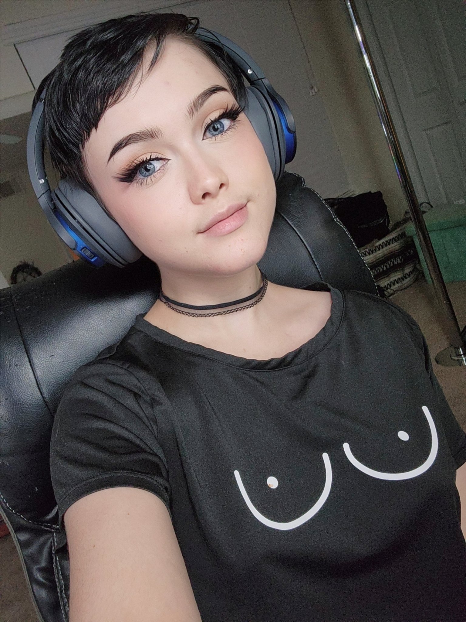 TW Pornstars - Jade Valentine ️‍🔥 LA 6•1-6•15. Twitter. gonna hop on chaturbate around 5 pm