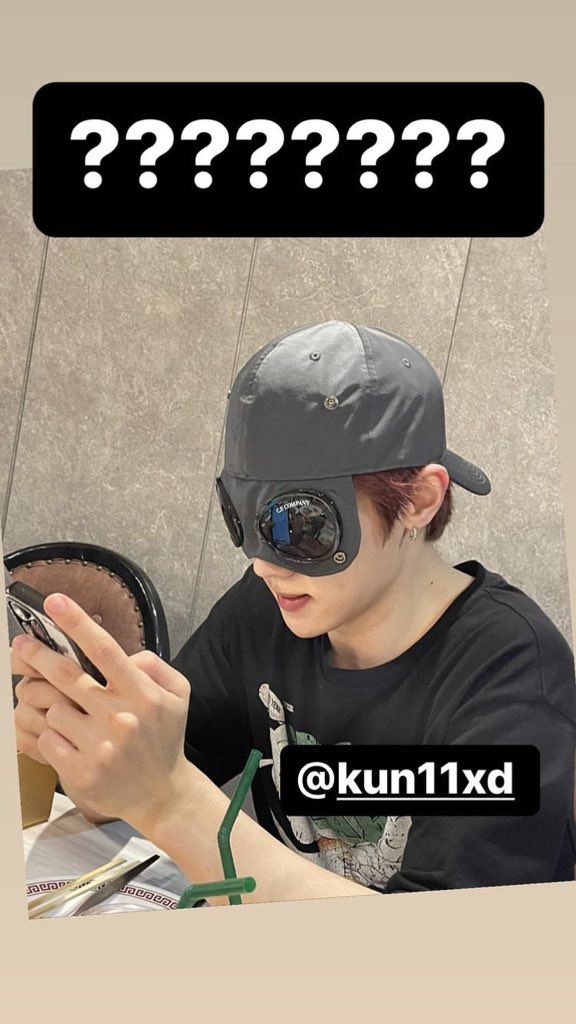 Hendery Updates tweet media
