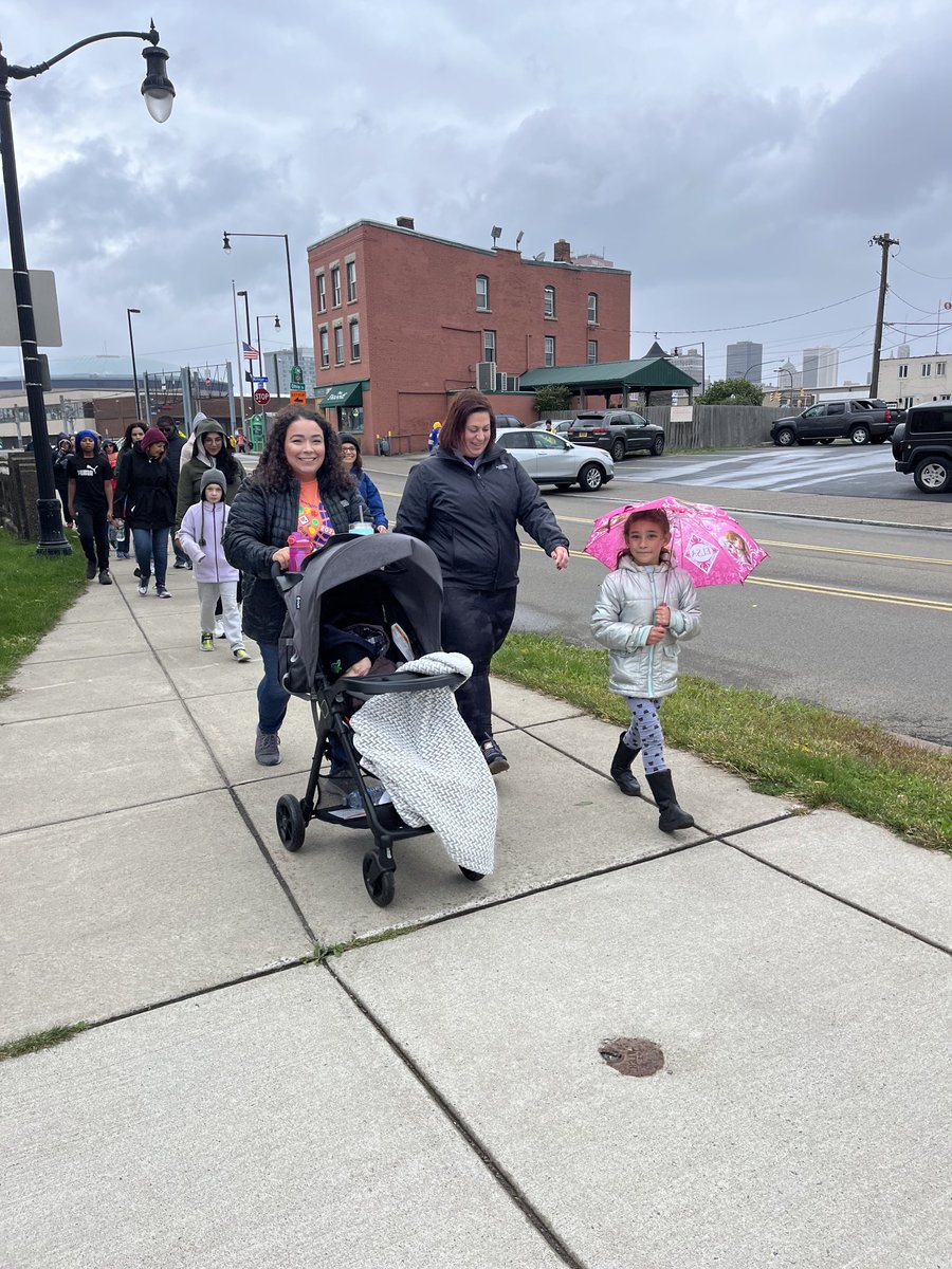 feedmorewny's tweet photo. #WalkOffHunger is in full swing! Thanks everyone for walking with us! @EvansBankWNY https://t.co/jCY79bJej3