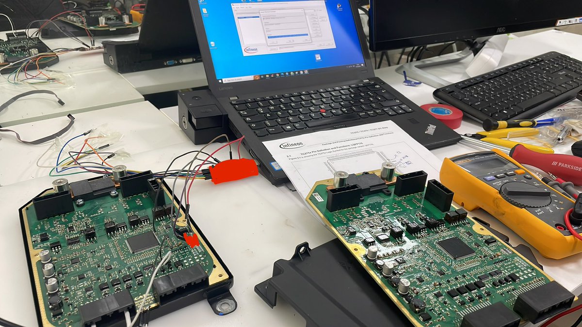 evclinic's tweet image. EVC 2 : 0 Stellantis
Battle continues with BMS 😎 
#programmeddefect #tricore #p1069 #stellantis