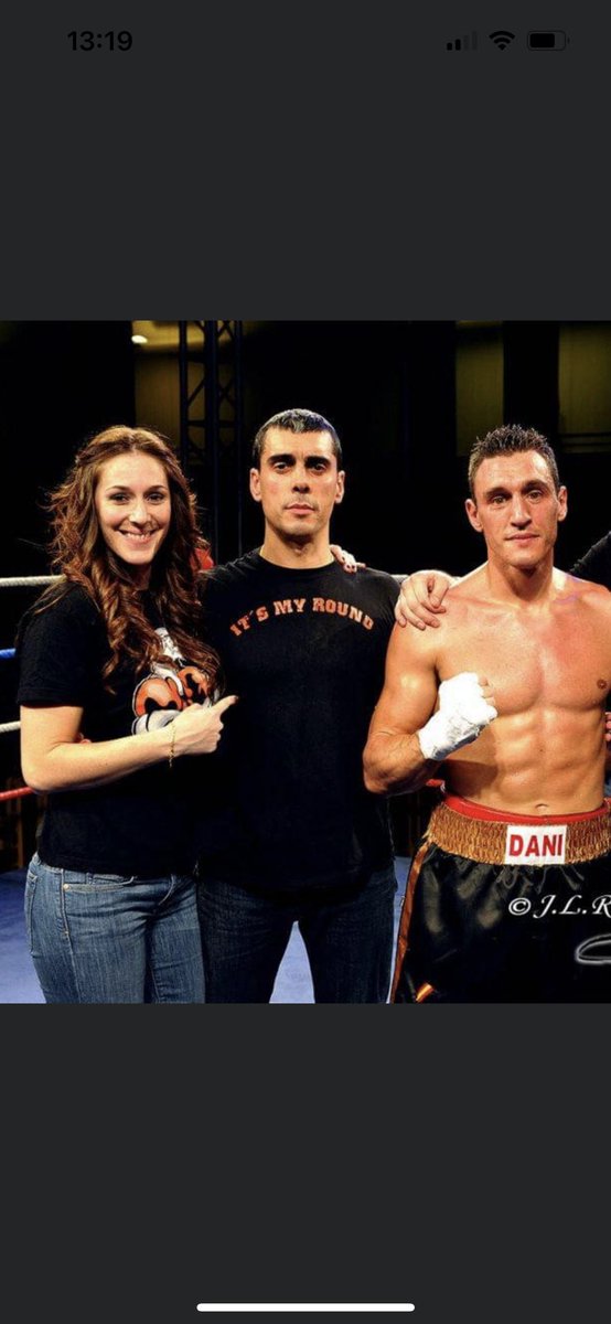 dianadl31's tweet photo. Wake up every morning with the thought that something wonderful is about to happen🥊.
.
#sport #boxing #fighter #Lacoloniaexclusiveboxing https://t.co/zmgMZyO4y9