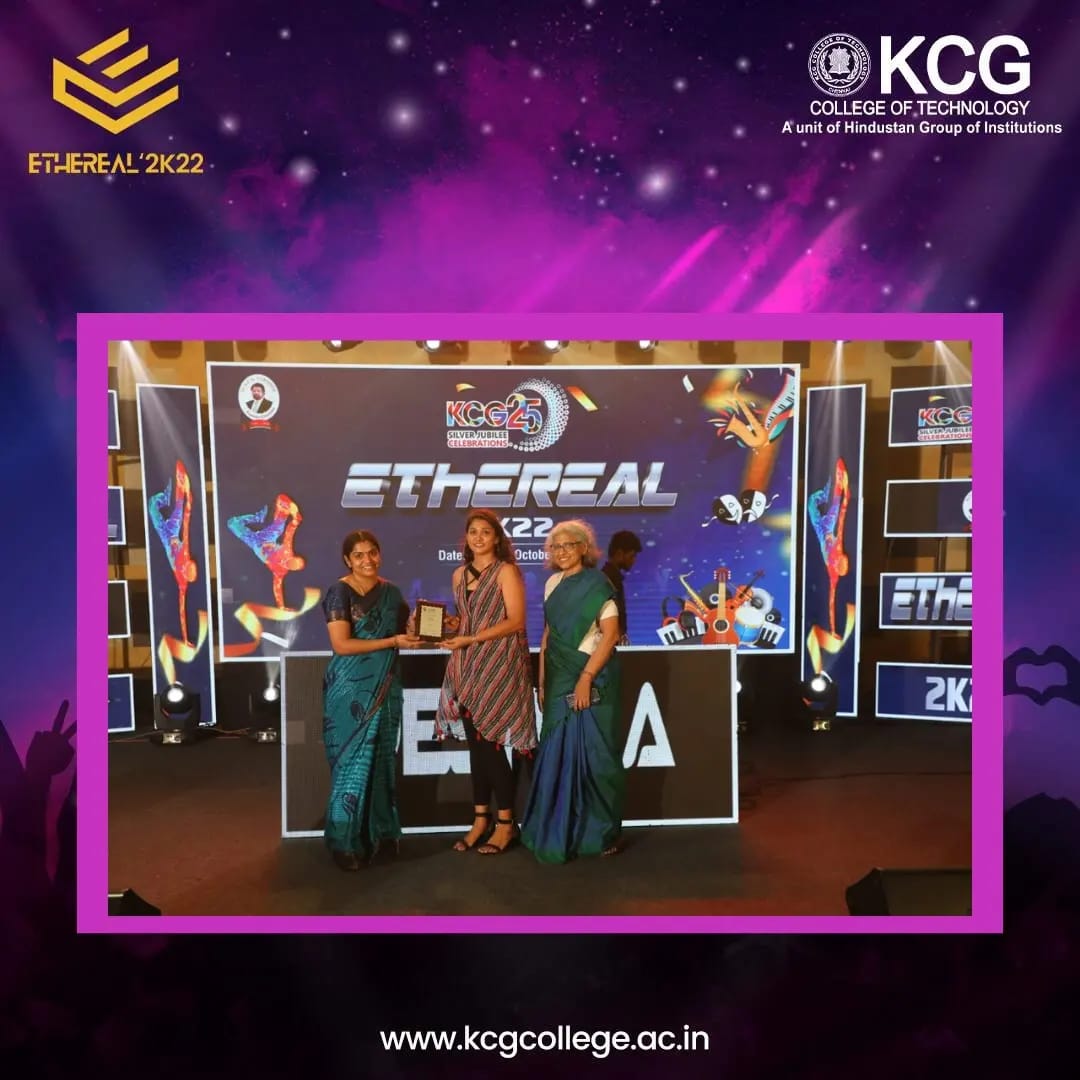 KCGtechnology's tweet photo. It was an unforgettable night as DJ Deepika rocked the stage with high octane beats and pumped out the best tunes for the audience!
#DJ #djnight #DJDeepika #musicnight #Chennai #KCGEthereal #ethereal2K22 #Ethereal2K22 #ethereal #KCGCollege #Collegefest #djinthehouse #Culturals https://t.co/D4ky5oc7eC