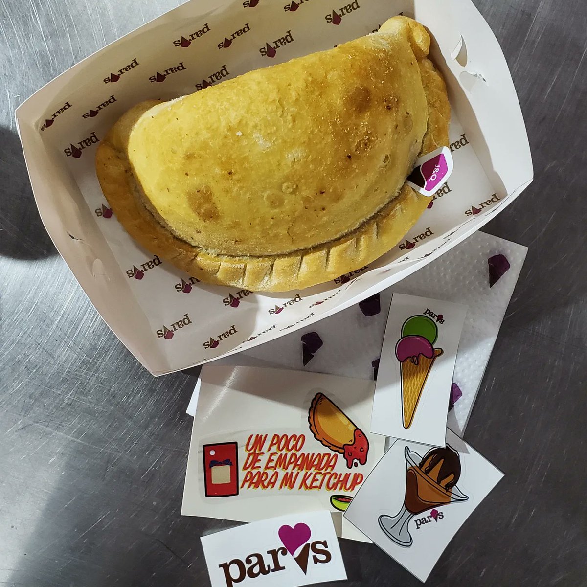 parisparaguay's tweet photo. ¿Ya pasaste por nuestro stand a probar las mejores empanadas? 🥟😍
Estamos hasta las 21:00 hs. 🙌🏻
@expanadapy
📍Centro de Convenciones Mariscal 
¡Te esperamos! ❤ https://t.co/K9LdZvFmuI