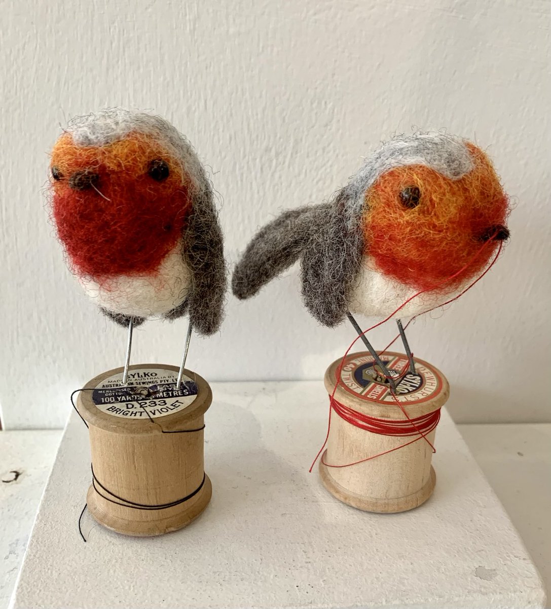 ShorehamArt's tweet photo. You need to Bob Bob Bobin into the gallery to see these fab felt Robins by Joanna House of Felts only @ShorehamArt perfect gifts every time #joannarawlings #feltanimals #robins #shorehambysea #shorehamtown https://t.co/ZIze81cdDM