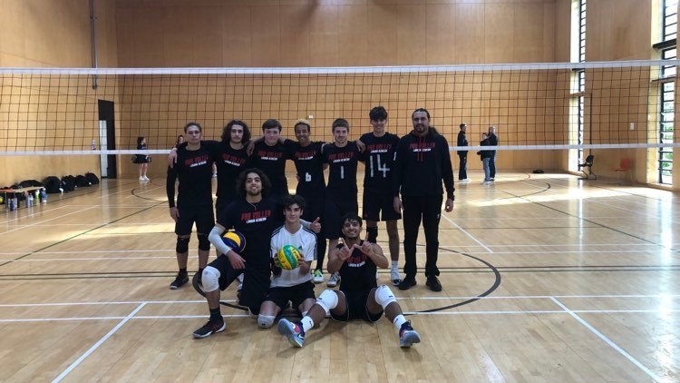 IBBPoloniaVC's tweet photo. Yeah! Our 16-years-old #ProVolley students have won their first match in the London League Division 2 today 🤩. They beat the Spikers Monsterball team 1-3 in the re-match. Well done and a great result of our youngsters! Let's keep it up 🙌👏.

#GoPolonia #ilikeibb https://t.co/aDdAU1Vjg4