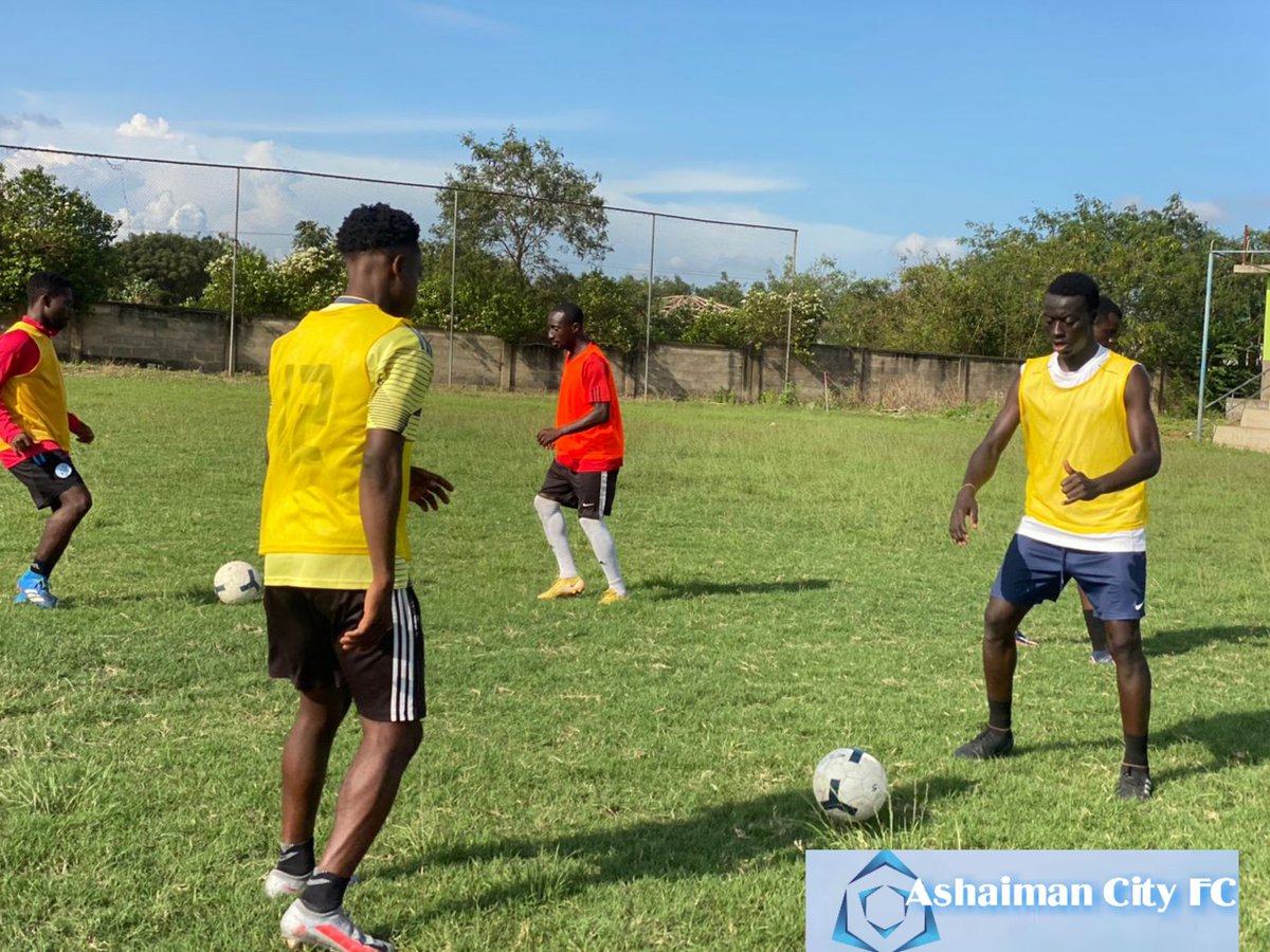AshaimanFc's tweet photo. No matter the circumstances you may be going through, just push through it.

Have a great weekend #TeamCitizen

#AshaimanCity
#Weekendvibez https://t.co/on7FgRXXta