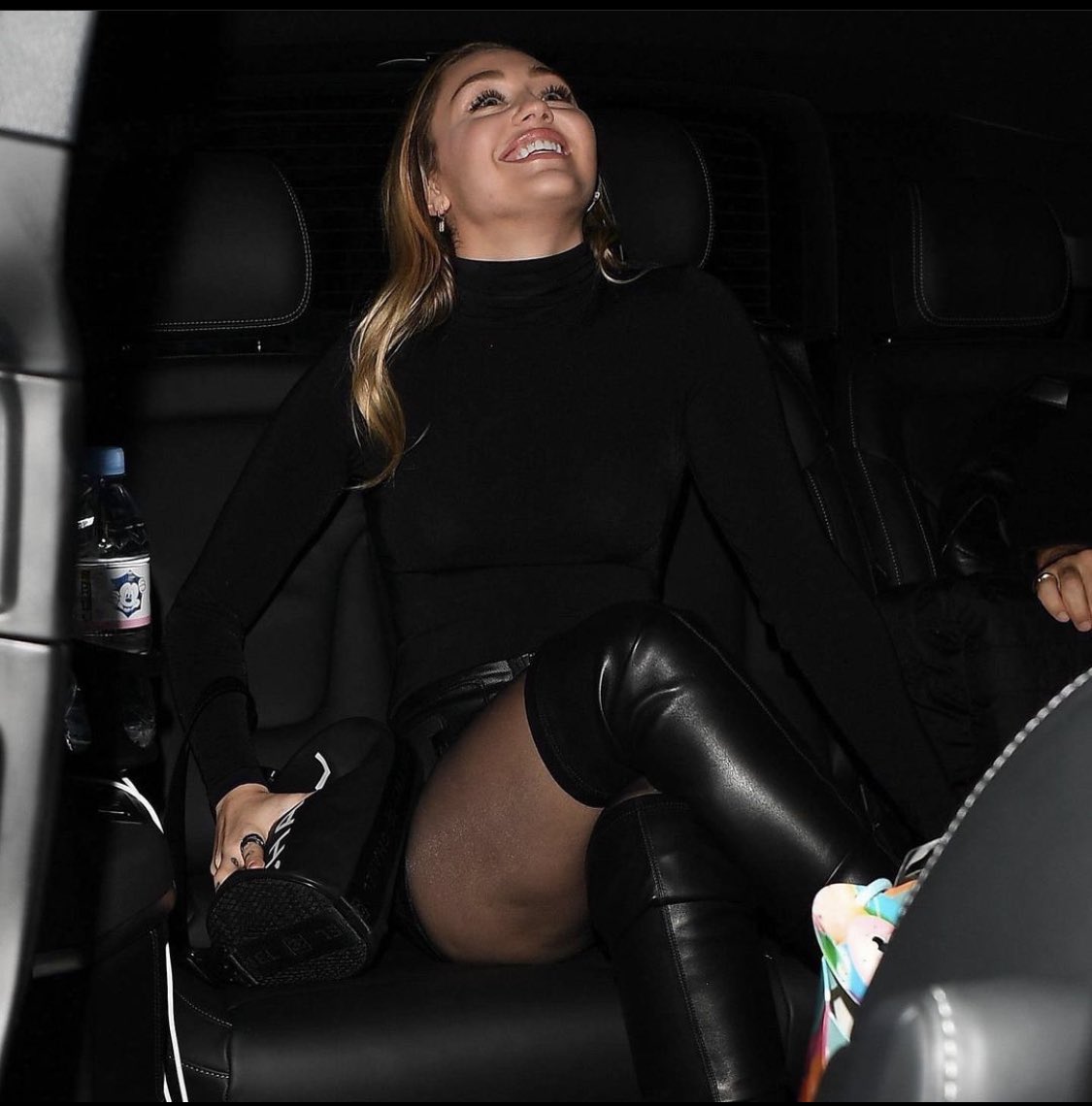 𝘌𝘵 𝘴𝘪, 𝘱𝘰𝘶𝘳 𝘶𝘯𝘦 𝘧𝘰𝘪𝘴, 𝘰𝘯 𝘤𝘩𝘰𝘪𝘴𝘪𝘴𝘴𝘢𝘪𝘵 𝘫𝘶𝘴𝘵𝘦 𝘥’𝘦̂𝘵𝘳𝘦 𝘩𝘦𝘶𝘳𝘦𝘶𝘹 ?