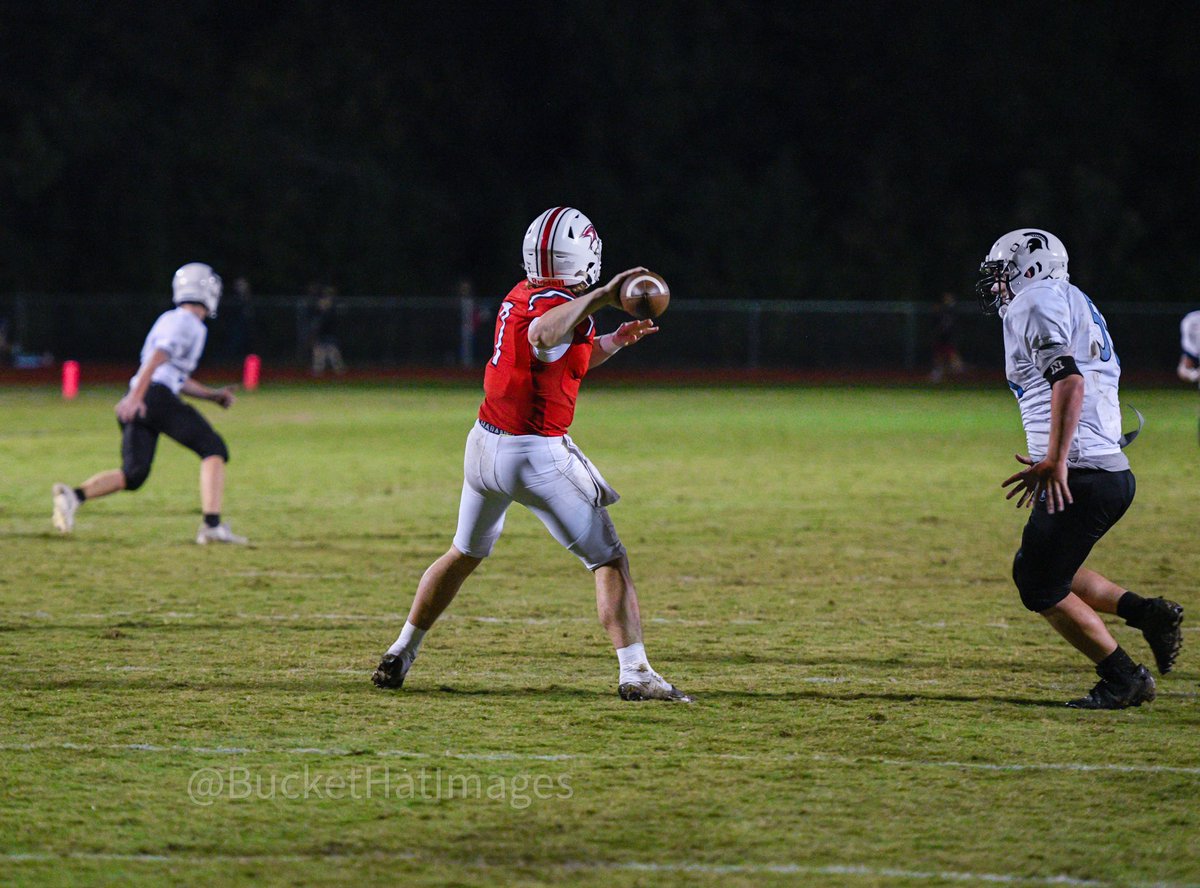 BucketHatImages tweet media