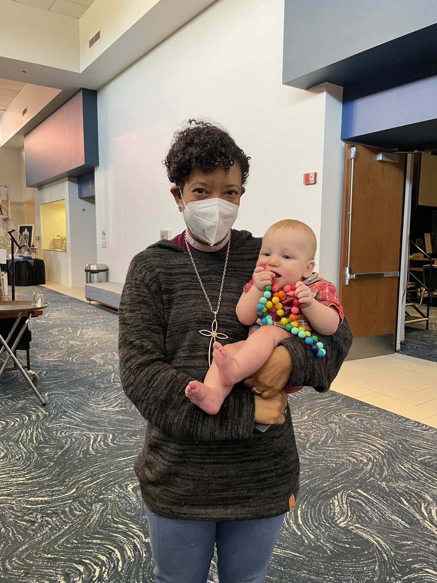 EricaPomerenk's tweet photo. #episcopalcolorado Spending time with Bishop Kym! The #youngestdeputy hanging out at Annual Convention! https://t.co/mnjGo25Iqd