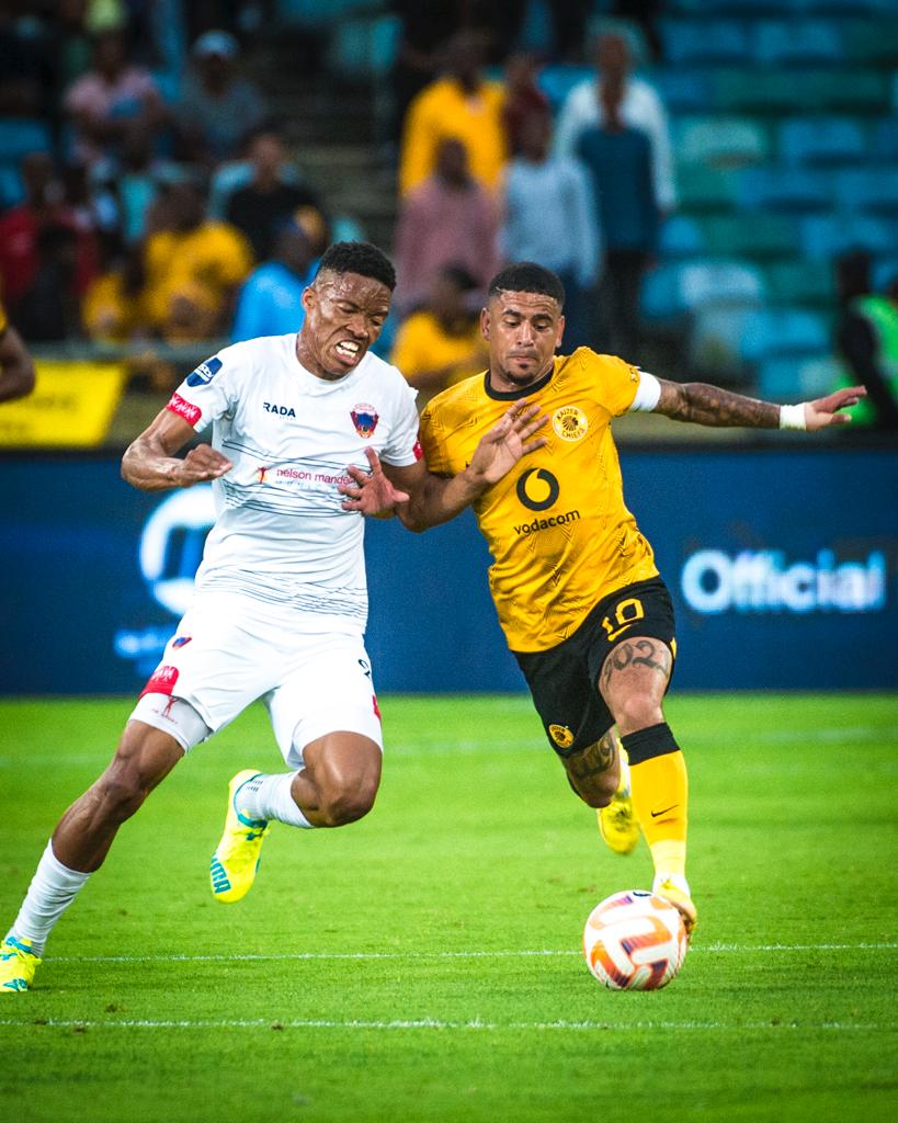 KaizerChiefs's tweet photo. 45 + 1’| #KC 1 : 0 #CU 

Half time score: (Ngezana 44') Kaizer Chiefs 1 : 0 Chippa United 

#Amakhosi4Life #DStvPrem #KCFreshRevival https://t.co/oYieVlH1n1