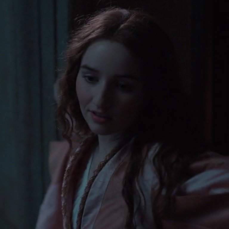 sallydrapeer's tweet photo. rosaline you’re so beautiful https://t.co/I3P6nmI7CO