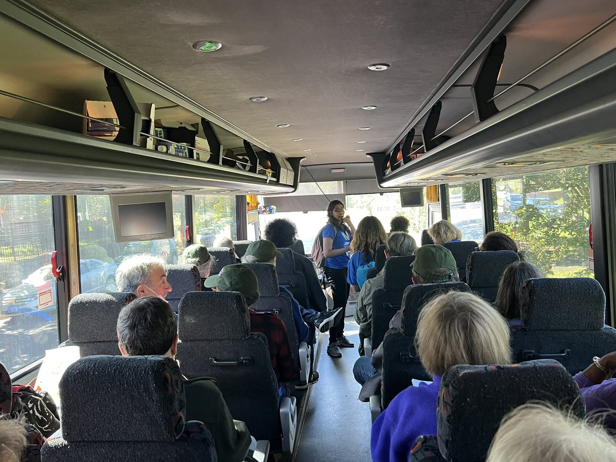 WIN members gather at @varick_wdc for a teach-in & bus tour across the District where they imagine a JUST, EQUITABLE, and GREEN future. #ELECTRICTOUR #electrifyeverything #citizenscientiests #blackequity #blackhomeownershipmatters #windc