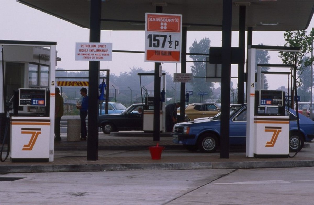The supermarket petrol station. 

#Flashback #memories #Nostalgia #motoring