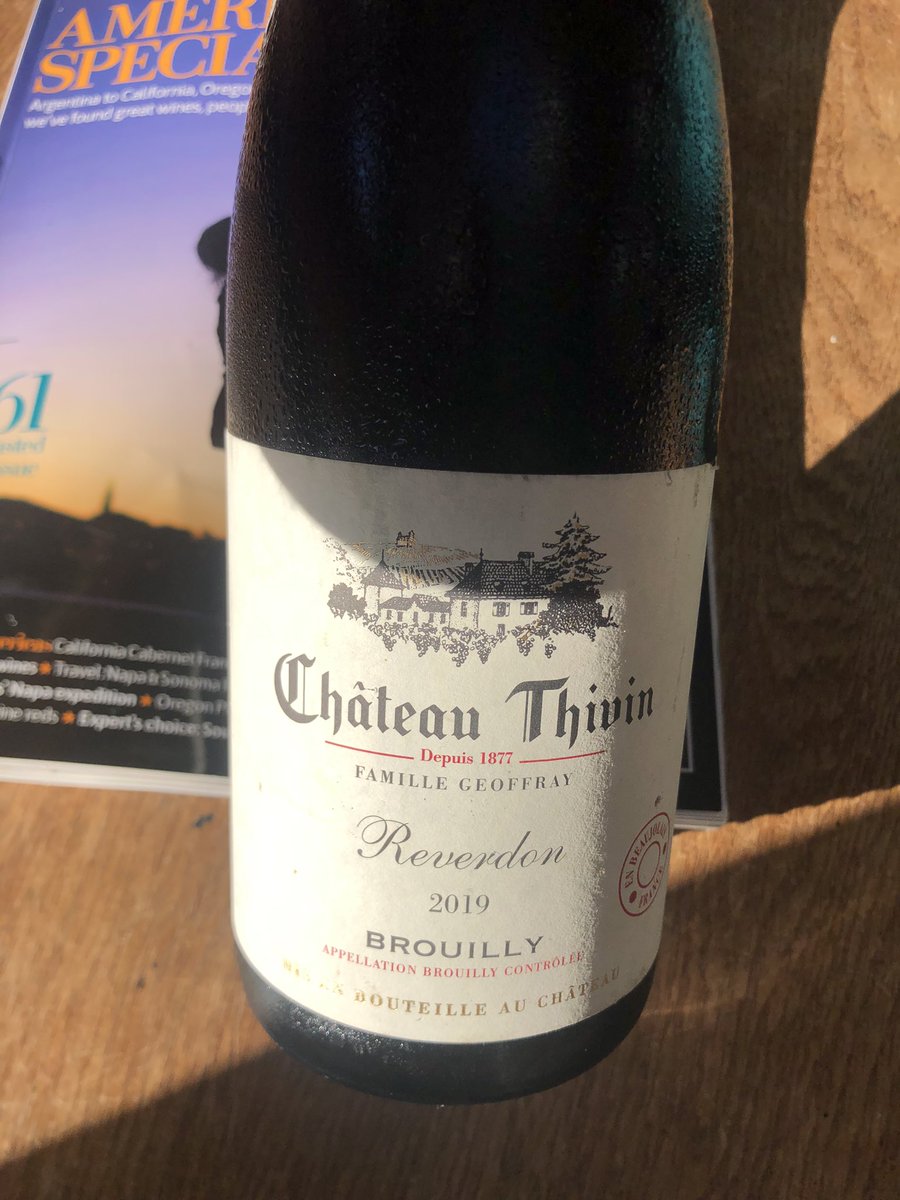Tonight’s ice-breaker from 5th generation family winemaker based in Brouilly. Pure wines made organically with a hands-off approach… 2019 very well integrated and drinking beautifully
