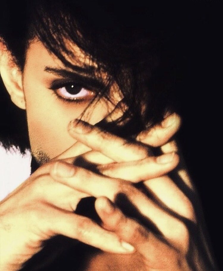 Eroticcity319's tweet photo. #PRINCE4EVER 💜 https://t.co/OCnAiTOni7